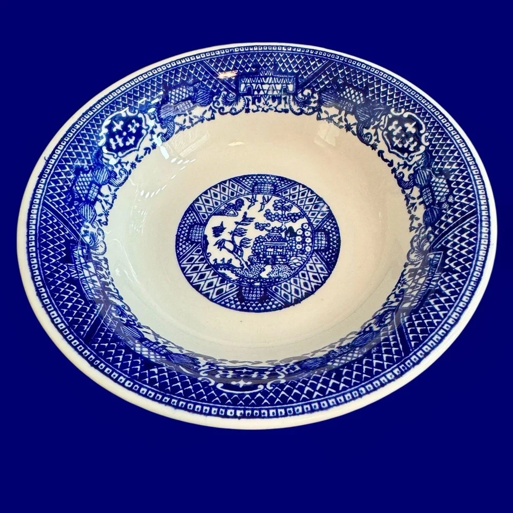 Vintage Blue Willow Porcelain Coupe Cereal Bowls by SCIO